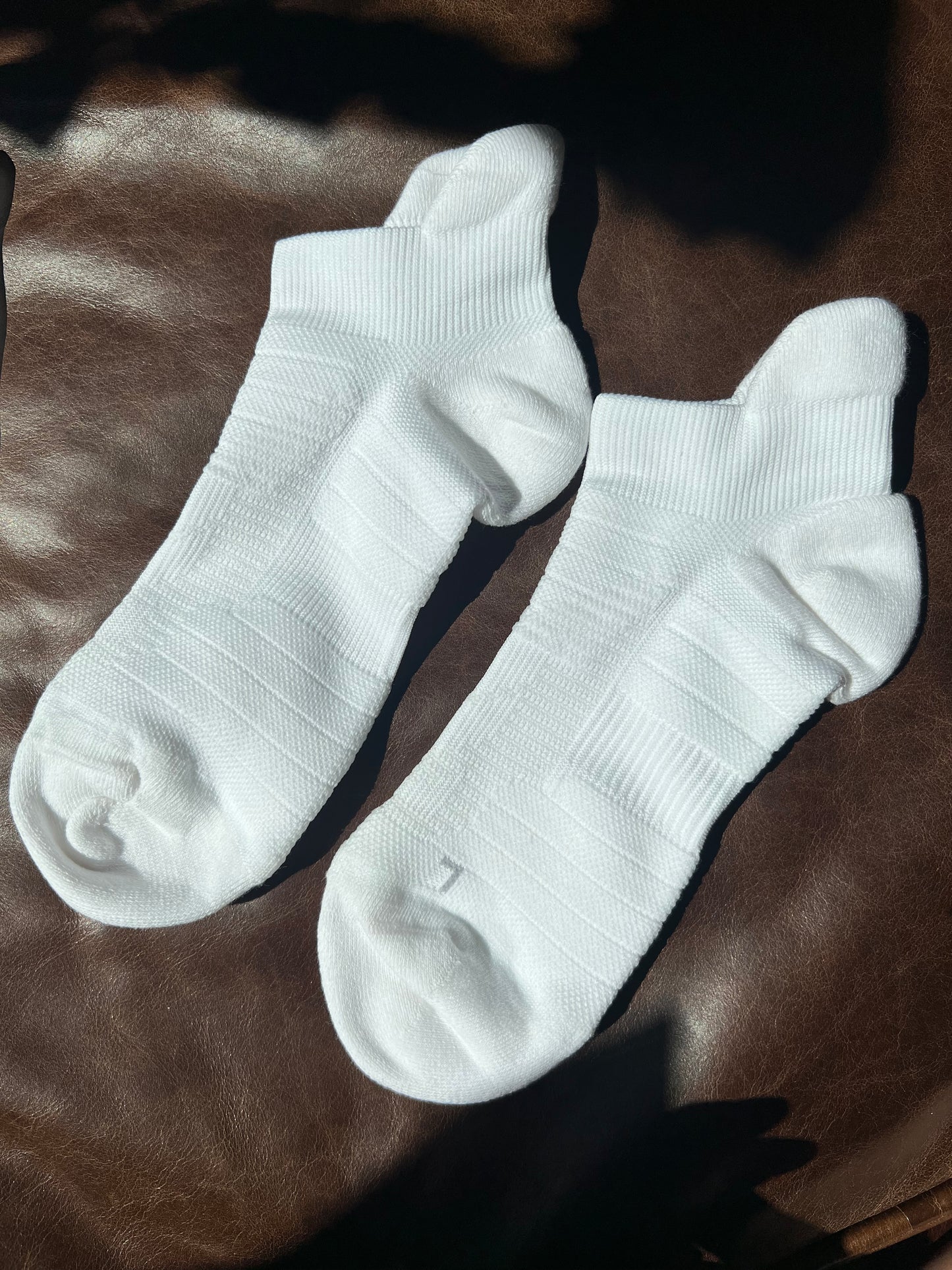 SNEAKER SOCKS